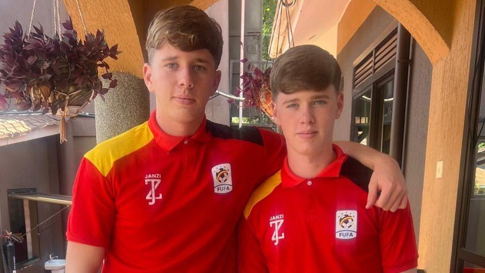 Olly dan Seb Fisher, Pemain Skotlandia Siap Bela Uganda